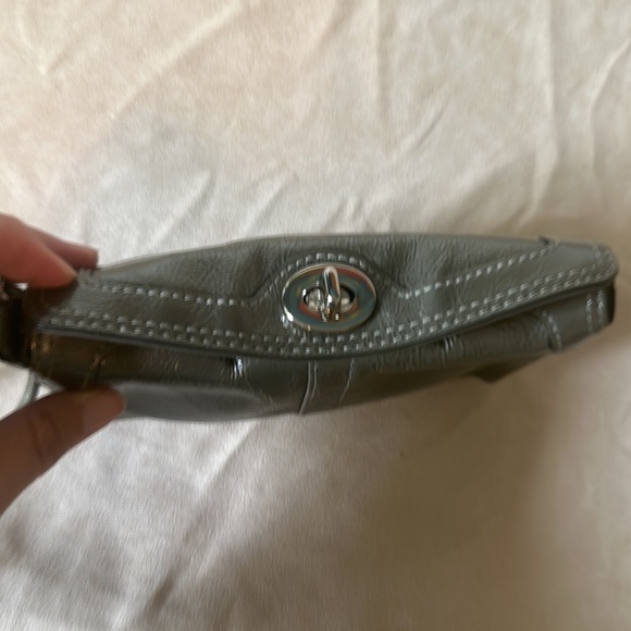 Coach wristlet - Picture 6 of 11